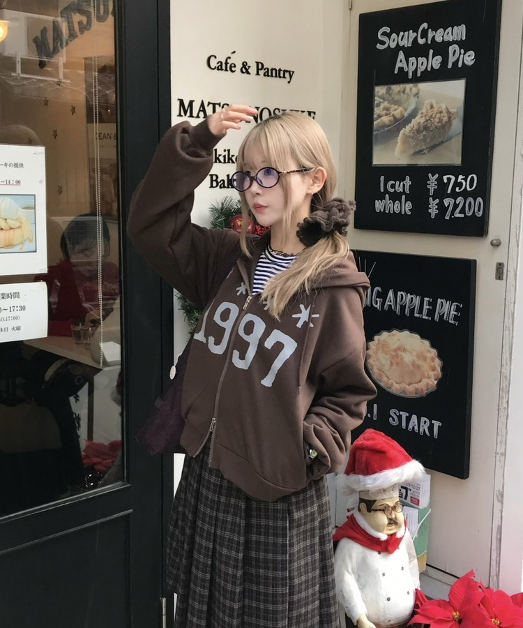 단가라 루즈 라운드 긴팔티셔츠 블랙