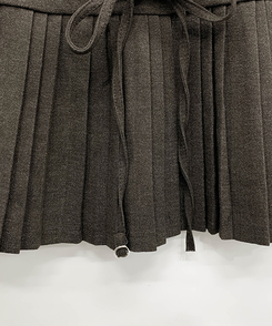 プリーツストリングミニスカート