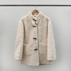 ファーハイネックダッフルコート