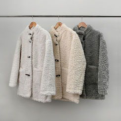 ファーハイネックダッフルコート