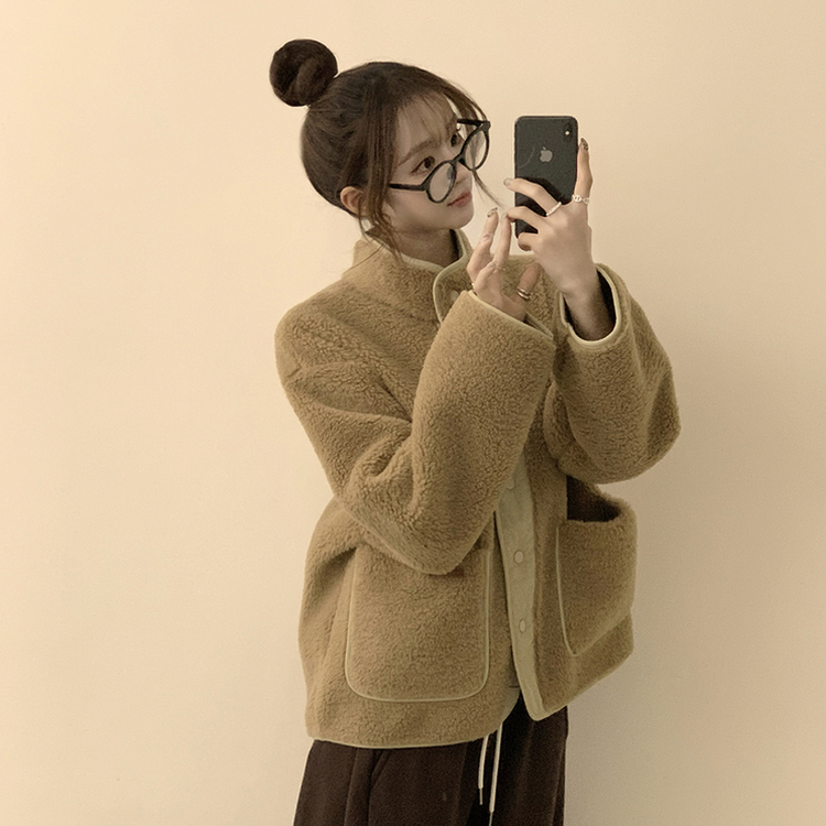 후끈후끈 도토리 양털 배색 겨울 긴팔 후리스 덤블 자켓 뽀글이 하이넥 플리스 점퍼 오버핏 데일리 아우터 카멜