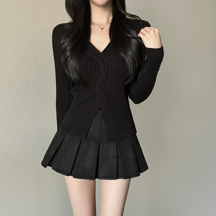 デイリーVネックニット BLACK