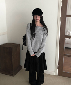 オフショルダーフラワービンテージニット GREY