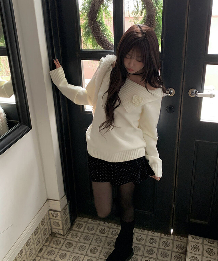 オフショルダーフラワービンテージニット WHITE