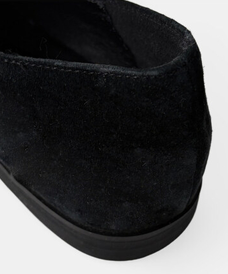 スエードローファー