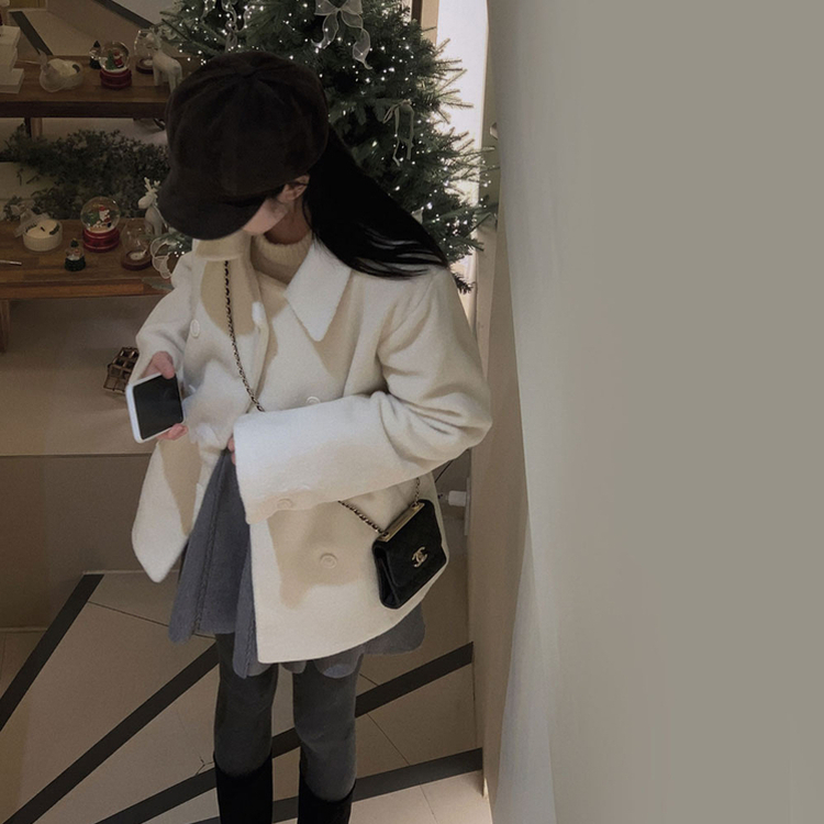 ふわふわルーズフィットダブルハーフコート WHITE