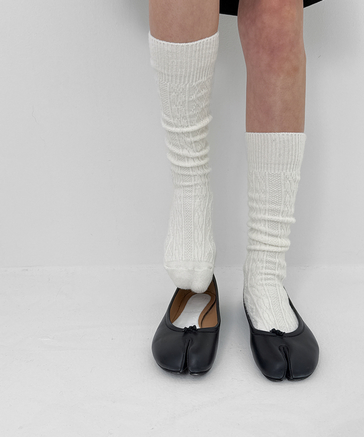 ウールカシミヤケーブルニットソックス IVORY