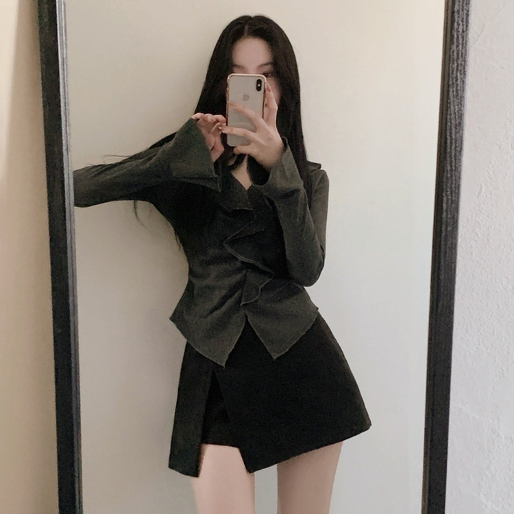 フリルシャーリング長袖Tシャツ BLACK