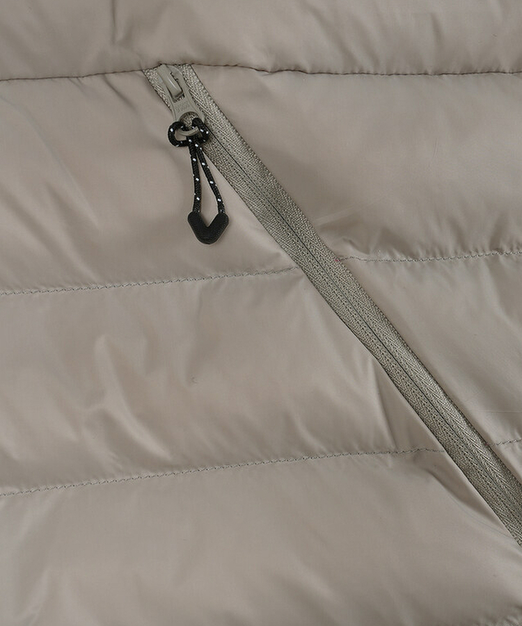 軽量スラグランハイネックダウン