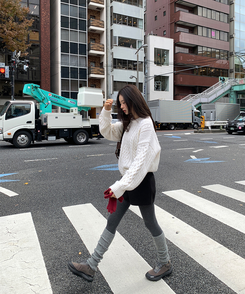 ラウンドウールケーブルニット Soft cream