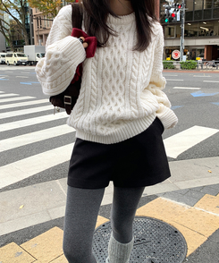 ラウンドウールケーブルニット Soft cream