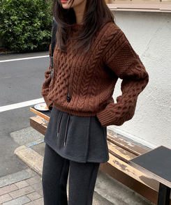 ラウンドウールケーブルニット BROWN