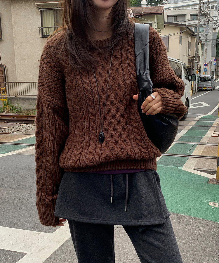ラウンドウールケーブルニット BROWN