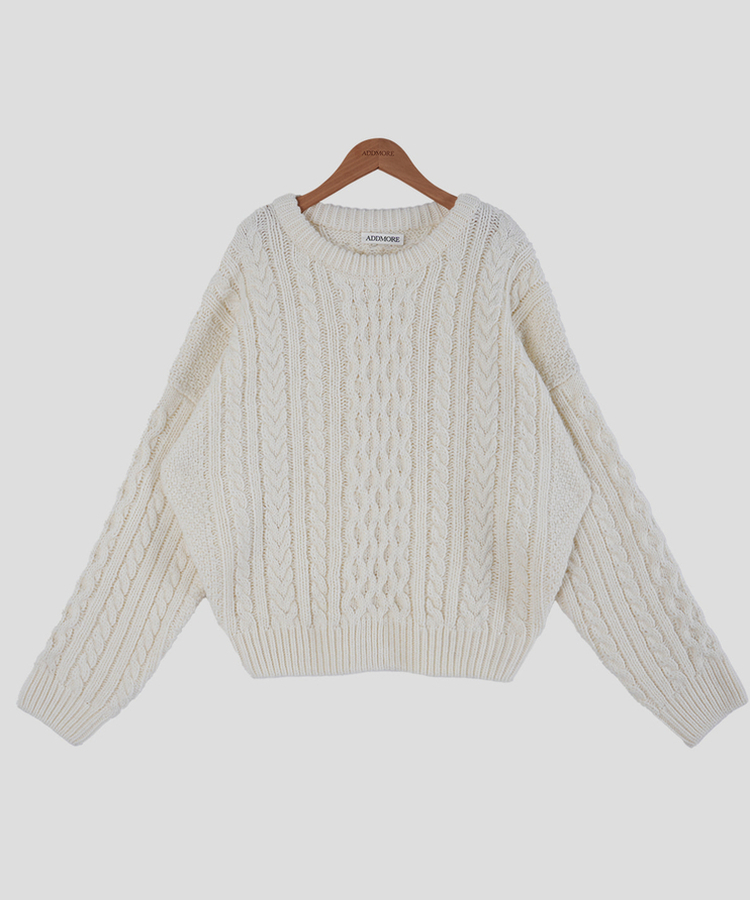 ラウンドウールケーブルニット