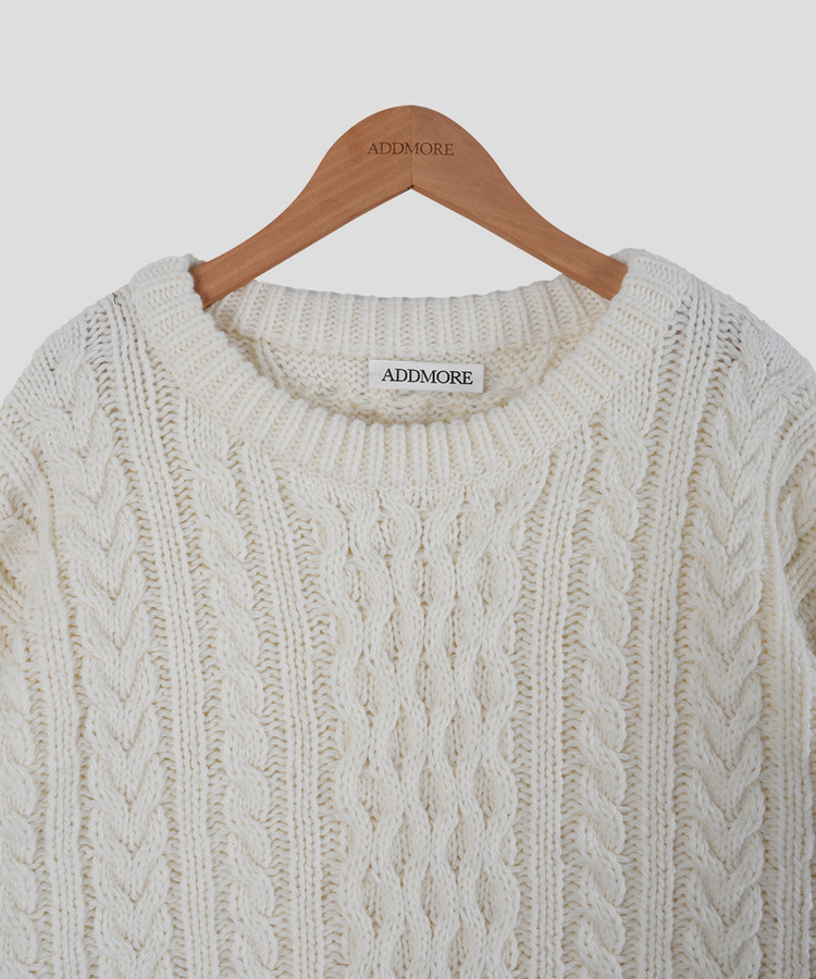 ラウンドウールケーブルニット