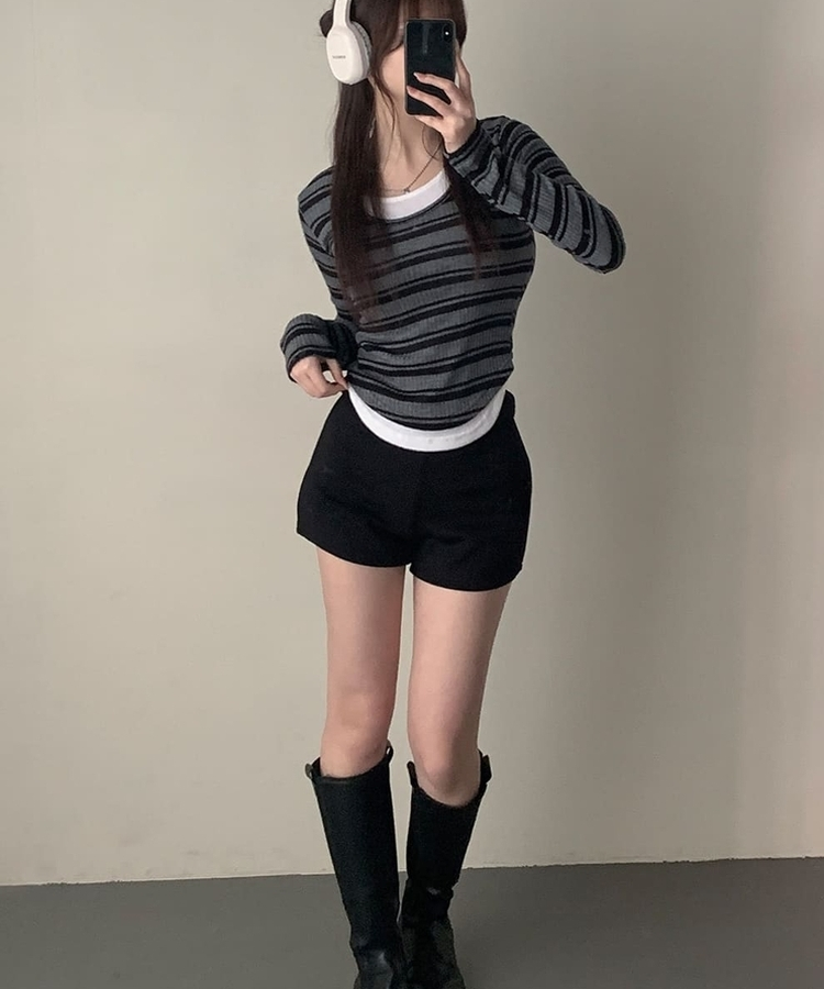 디프 스트라이프 일체형 레이어드 단가라 긴팔티셔츠 t 블랙