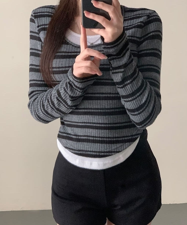 디프 스트라이프 일체형 레이어드 단가라 긴팔티셔츠 t 블랙