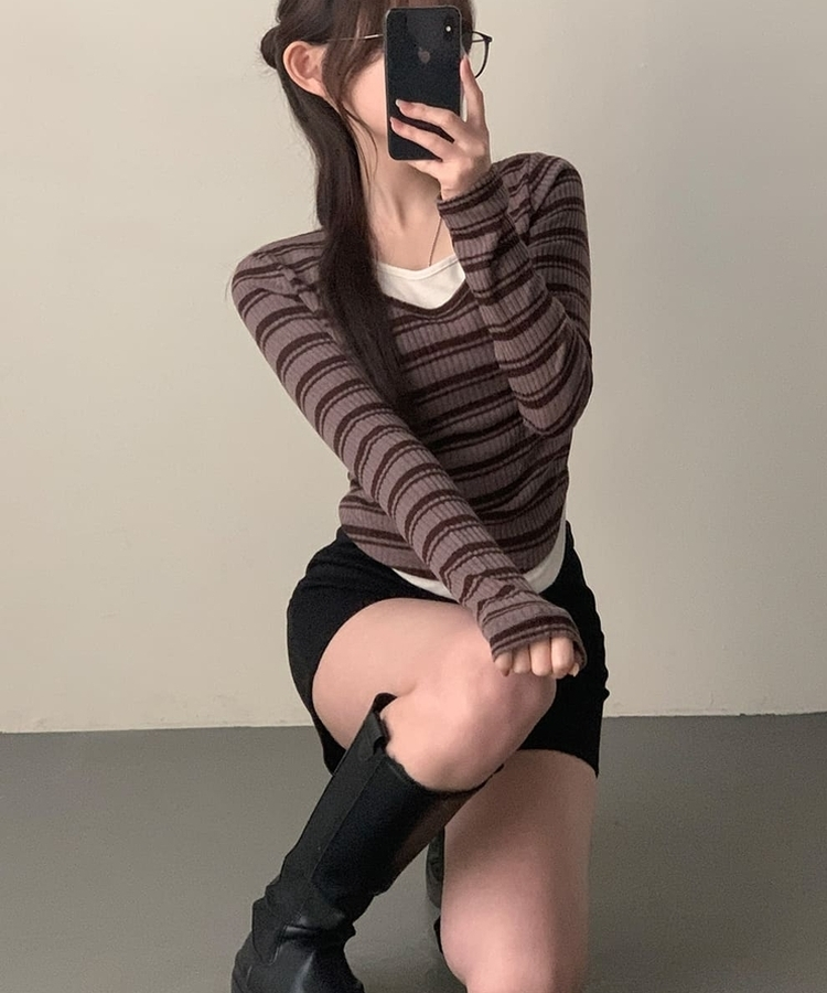 디프 스트라이프 일체형 레이어드 단가라 긴팔티셔츠 t 브라운