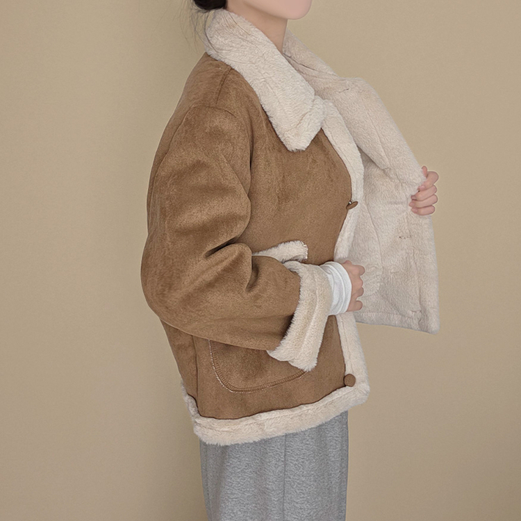 ボタンファーハーフムスタンジャケット BROWN