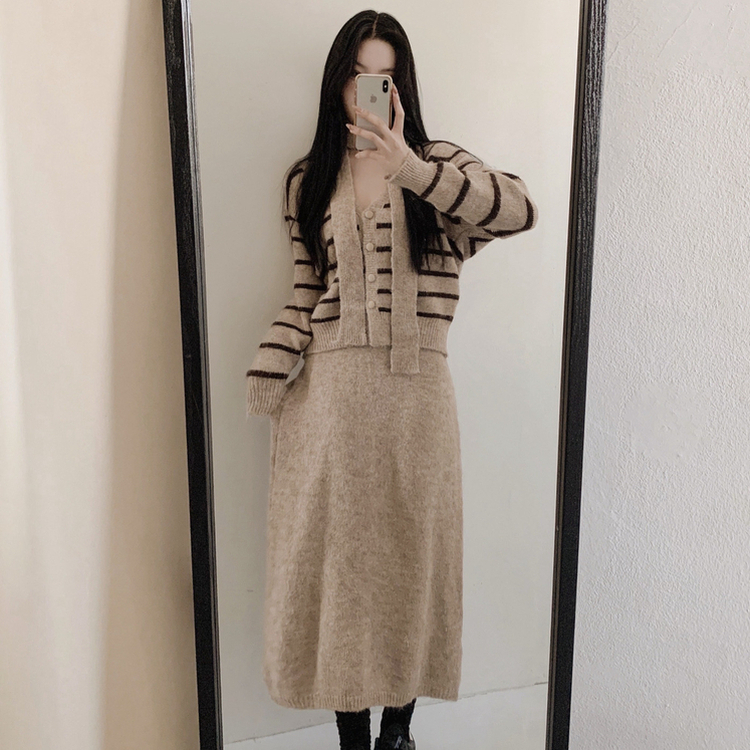 【SET マフラー付き】ストライプニットカーディガン ニットロングスカート BEIGE