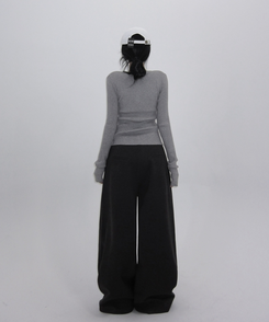 ヘビーウールピンタックスラックスパンツ BLACK