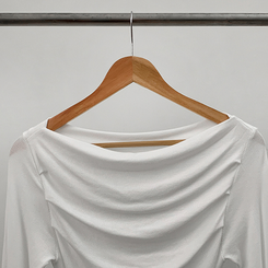 クロウ長袖Tシャツ