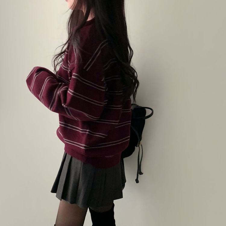 스포티 캐쥬얼 단가라 카라 스트라이프 오버핏 니트 퍼플