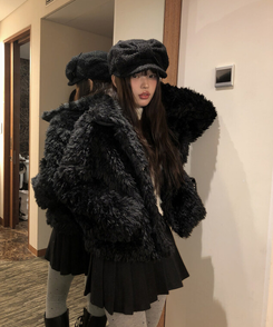 ルオンカラーキルティングファーハーフジャケット BLACK