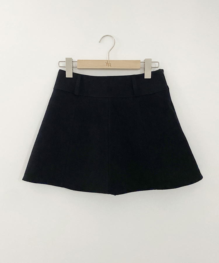 フェリーピーチミニスカート