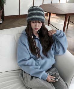 ハーフオープンボタンスフリースフード SKY BLUE