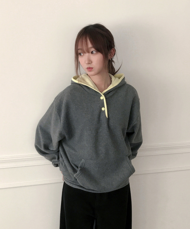 ハーフオープンボタンスフリースフード CHARCOAL