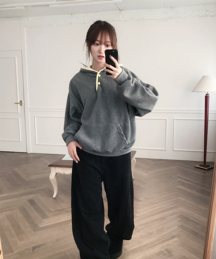 ハーフオープンボタンスフリースフード CHARCOAL