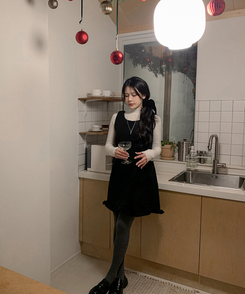 フリルレイヤードミニワンピース BLACK