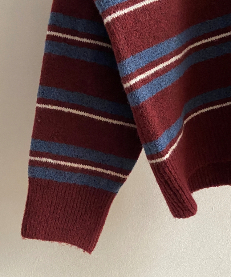 ストライプバイカラーニット
