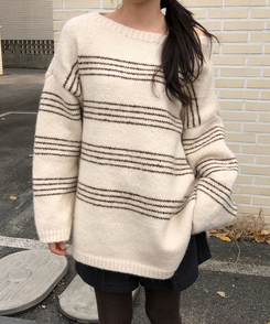 ワンオフオーバーフィットストライプニット BEIGE