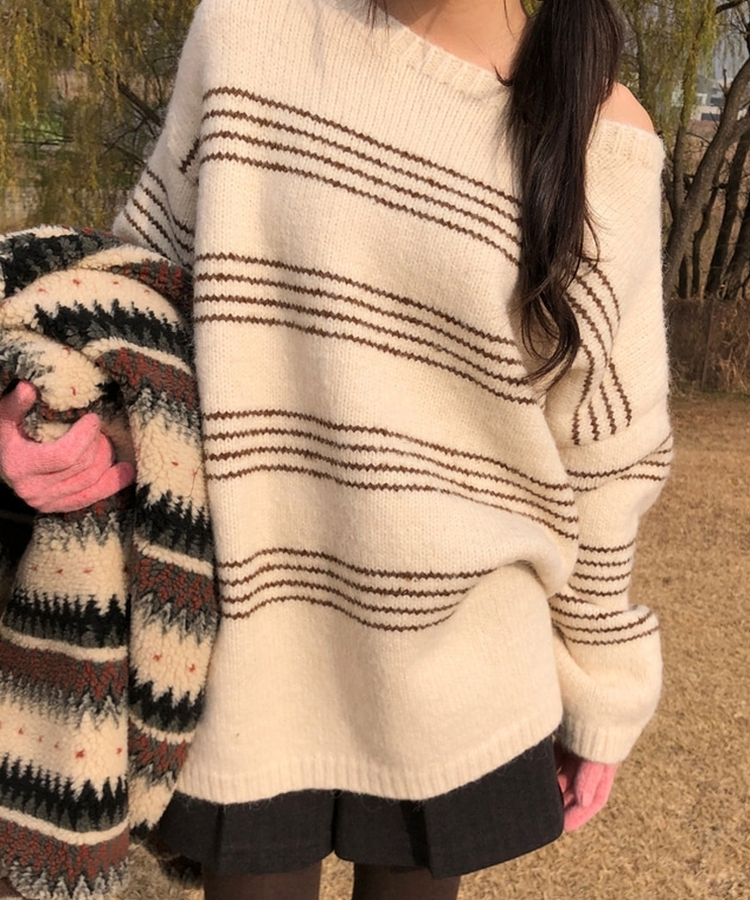 ワンオフオーバーフィットストライプニット BEIGE