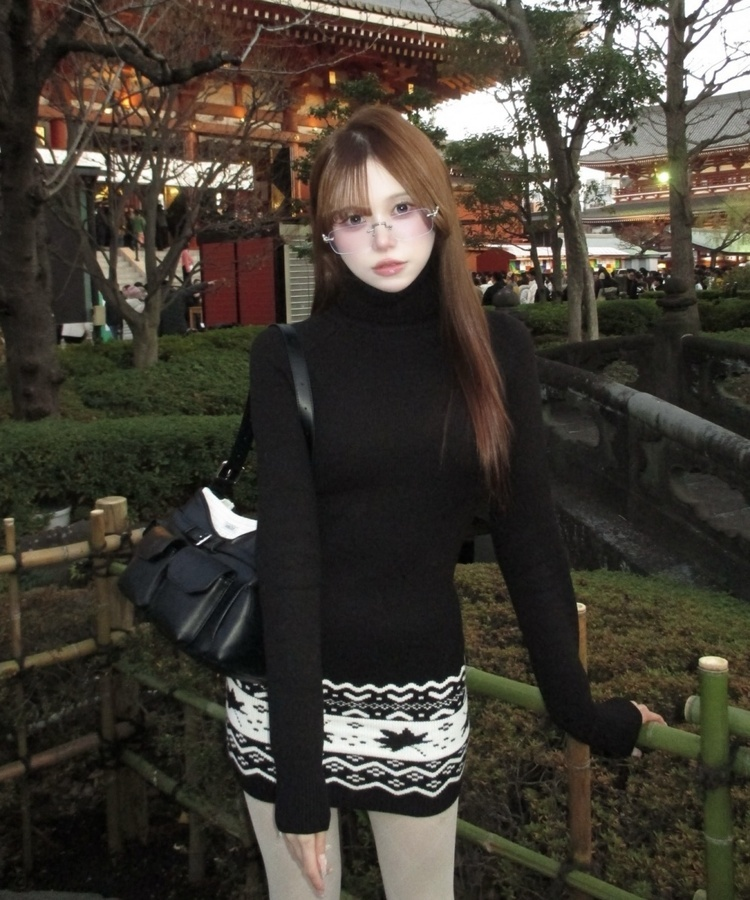 노르딕 터틀넥 니트 미니 원피스 블랙