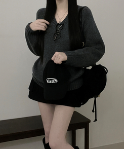 도톰아방핏벌룬하찌나그랑브이넥긴팔니트 차콜