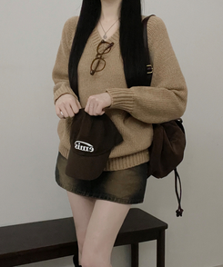 도톰아방핏벌룬하찌나그랑브이넥긴팔니트 베이지