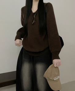 도톰아방핏벌룬하찌나그랑브이넥긴팔니트 브라운