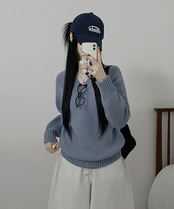 도톰아방핏벌룬하찌나그랑브이넥긴팔니트 소라