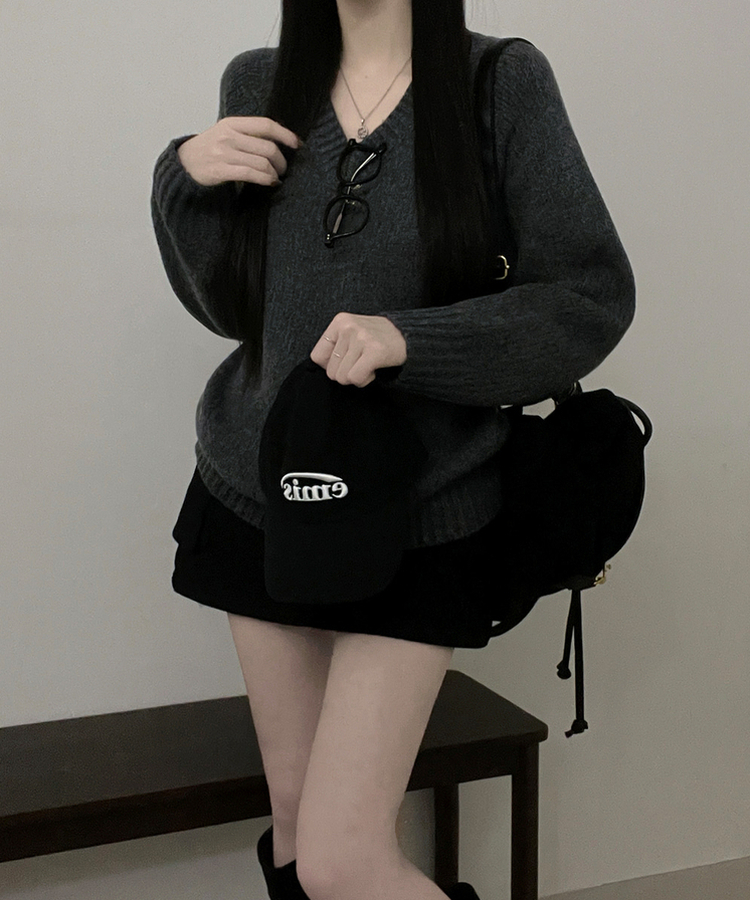 도톰아방핏벌룬하찌나그랑브이넥긴팔니트 차콜