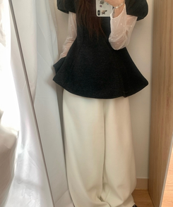 フレアウールパフ半袖ブラウス CHARCOAL