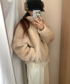 ファーストリングジップアップムスタン BEIGE