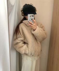 ファーストリングジップアップムスタン BEIGE