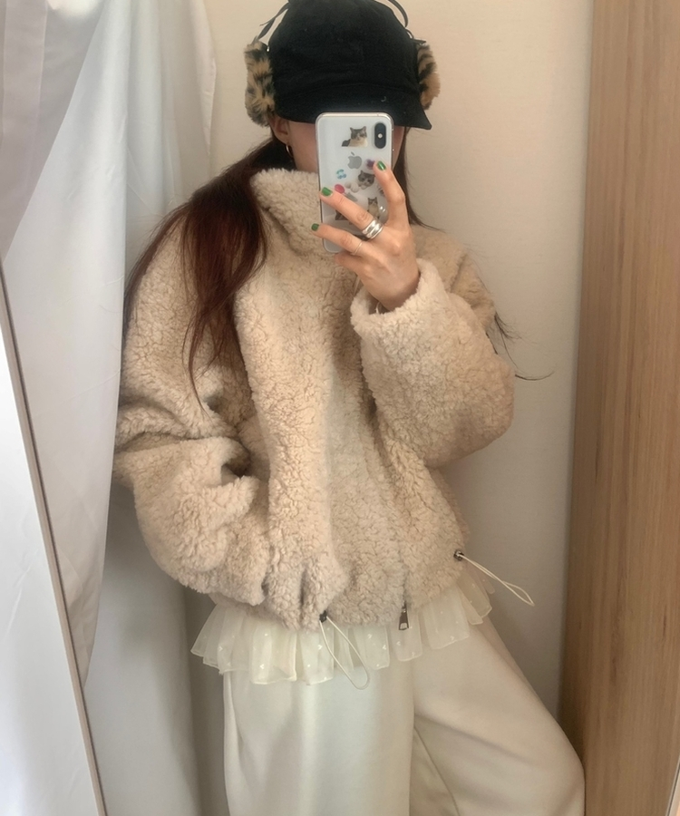 ファーストリングジップアップムスタン BEIGE