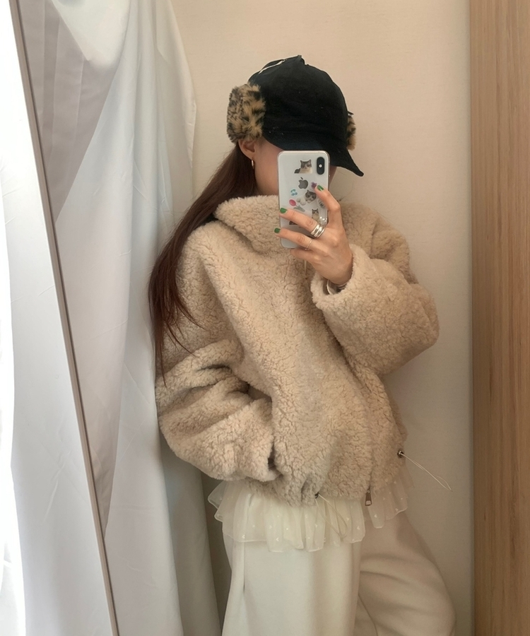 ファーストリングジップアップムスタン BEIGE