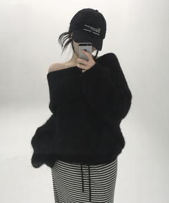 アンゴラファーオフニット BLACK