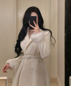 ダブルボタン袖ファー肩パッドロングコート IVORY