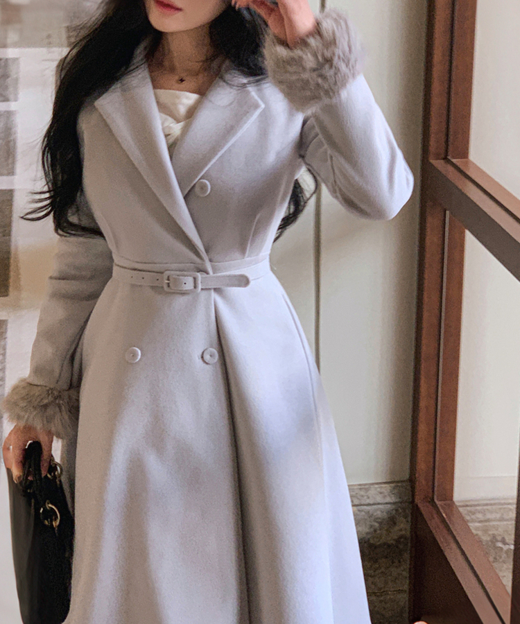 ダブルボタン袖ファー肩パッドロングコート SKYBLUE